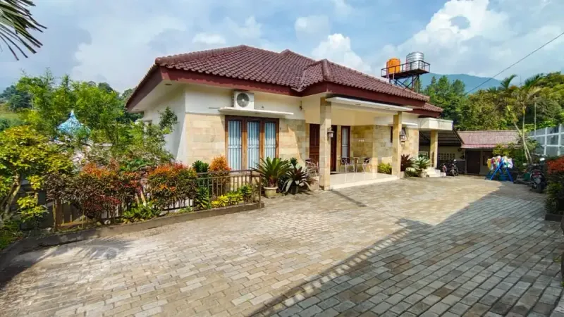 Villa Aisyah Attamimi Cisarua