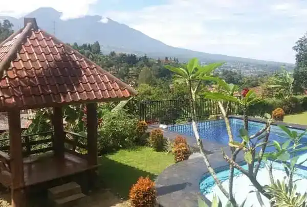 Villa Kayu Cisarua