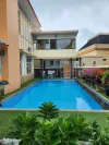 Villa Tropis Kota Bunga