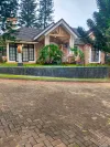 Villa A8-01 Little Indian Kota Bunga