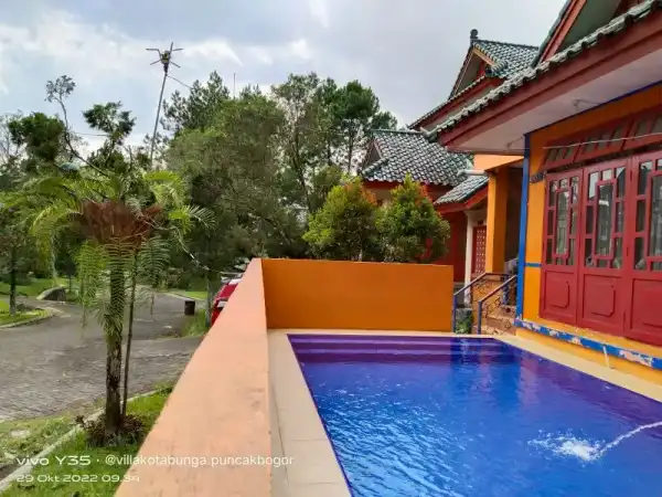 Villa Angga Kolam Kota Bunga - Villa di Puncak