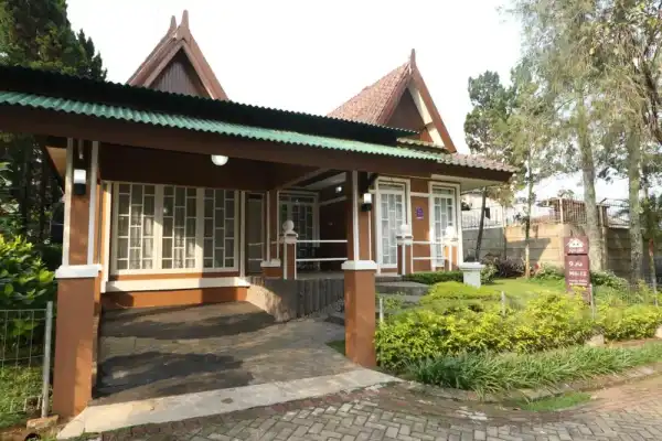 Villa M6-12 Kota Bunga